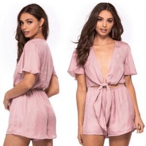 Show Me Your Mumu Gia Tie Front Romper Petal Pink Rose Medium